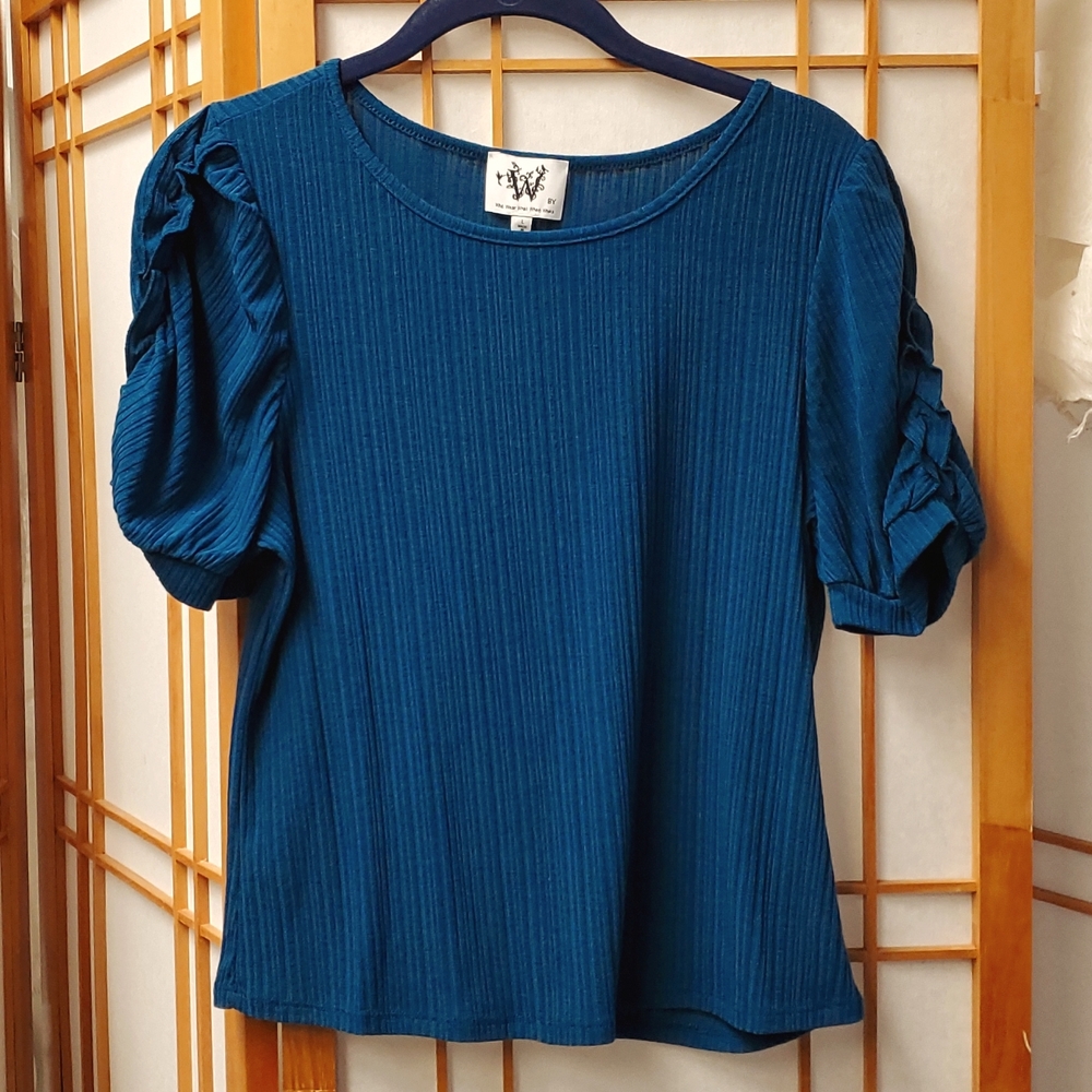 NWT Cute Ribbed Ruffle Sleeve Top Peacock Blue L